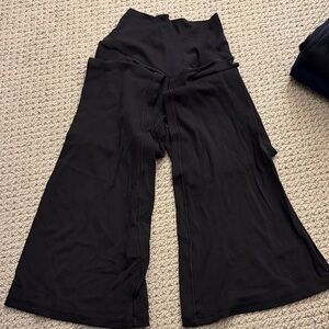 Black flare aerie leggings